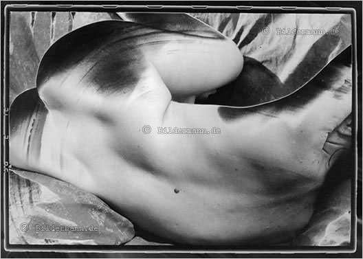 k&uuml;nstlerische Aktfotografie mit Titel: "Pseudosolarisation" von Bildermann.de, Dresden/Germany