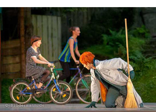 Probenfoto von "Pucks Sommernachtsträume" - ein Balettst&uuml;ck der Landeb&uuml;hnen Sachsen von Rainer Feistel, gespielt in den Felsenb&uuml;hnen Rathen im Juli/August 2012