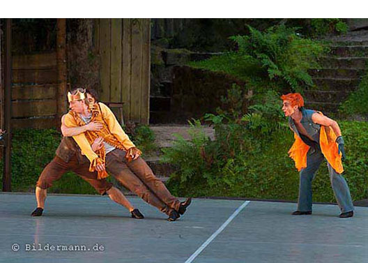 Probenfoto von "Pucks Sommernachtsträume" - ein Balettst&uuml;ck der Landeb&uuml;hnen Sachsen von Rainer Feistel, gespielt in den Felsenb&uuml;hnen Rathen im Juli/August 2012