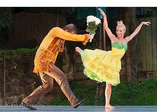 Probenfoto von "Pucks Sommernachtsträume" - ein Balettst&uuml;ck der Landeb&uuml;hnen Sachsen von Rainer Feistel, gespielt in den Felsenb&uuml;hnen Rathen im Juli/August 2012